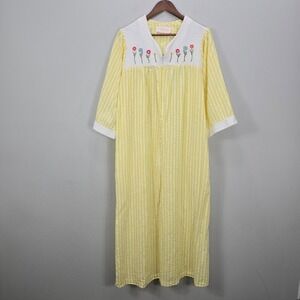 Vtg 70s Herbcraft Housecoat L Yellow Seersucker Striped Floral‎ Embroidered